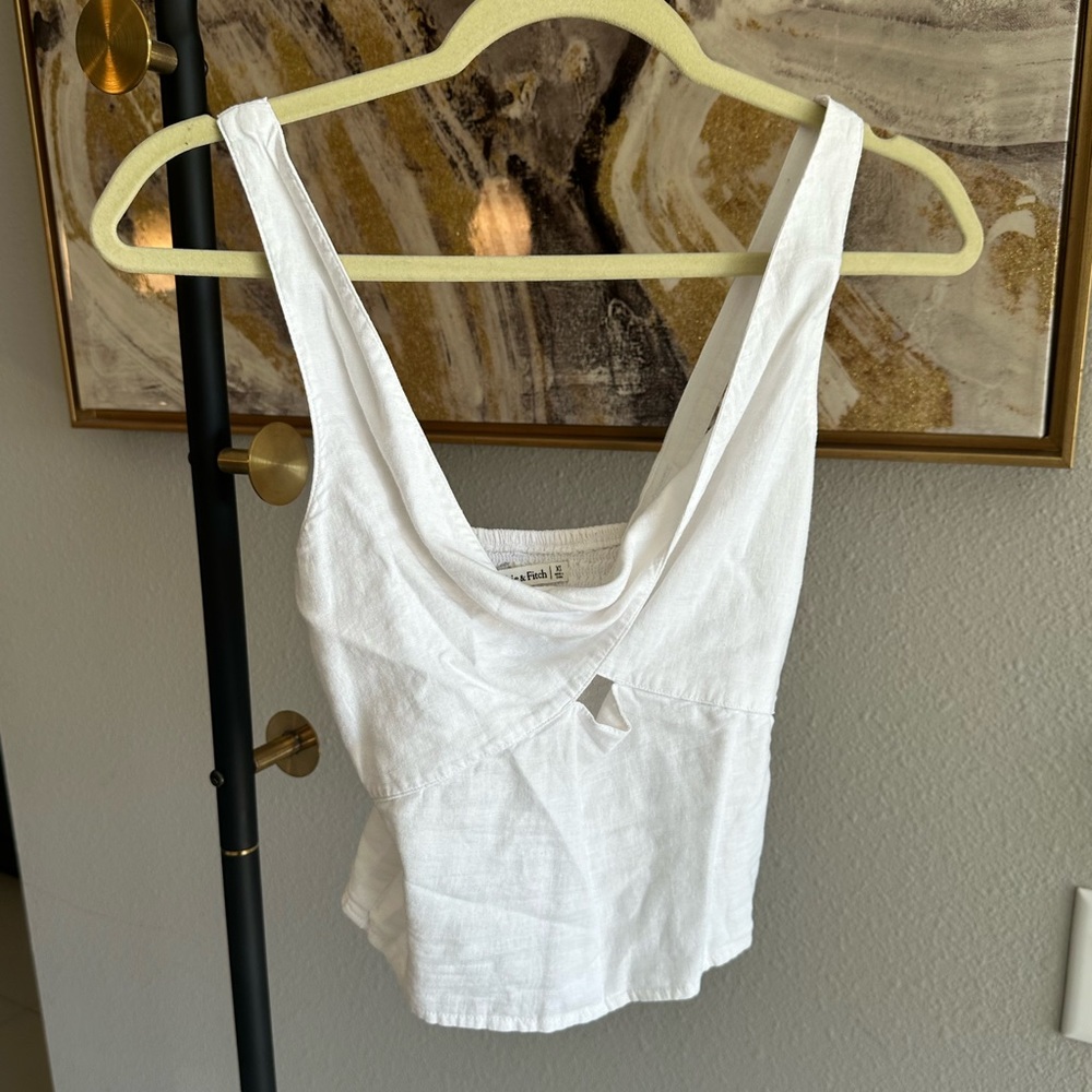 Abercrombie linen top
